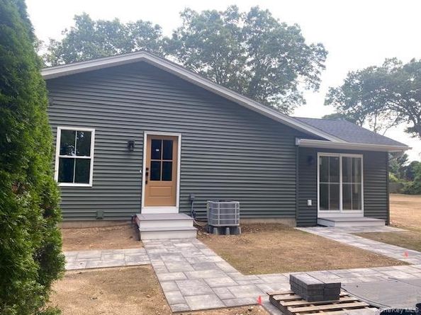 444 Miller Place Road, Miller Place NY 11764