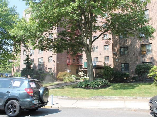 86-70 Francis Lewis Blvd B56, Queens Village NY 11427