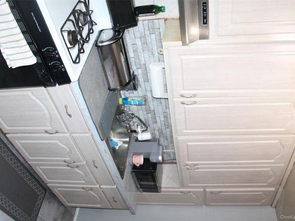86-70 Francis Lewis Blvd B56, Queens Village NY 11427