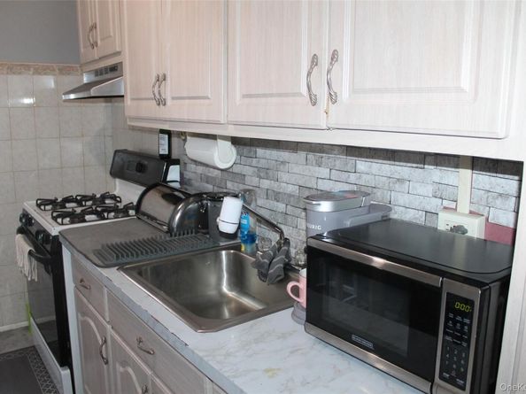 86-70 Francis Lewis Blvd B56, Queens Village NY 11427