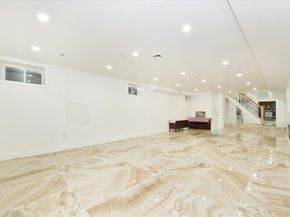 86-22 Somerset Street, Jamaica Estates NY 11432