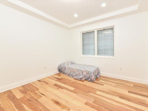86-22 Somerset Street, Jamaica Estates NY 11432