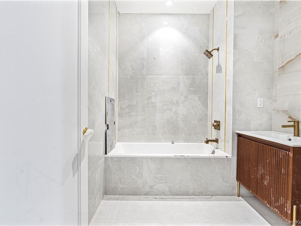 43 Gerry Street 5, Brooklyn NY 11206