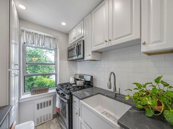 125 Bronx River Road 5B, Yonkers NY 10704