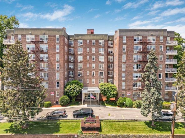 125 Bronx River Road 5B, Yonkers NY 10704
