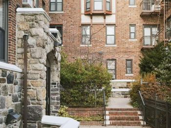 160-15 Powells Cove Boulevard