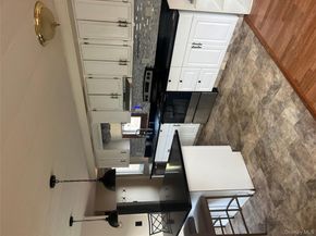 93 Village Circle W, Manorville NY 11949