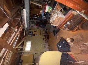 35 Marlow Road, Valley Stream NY 11580