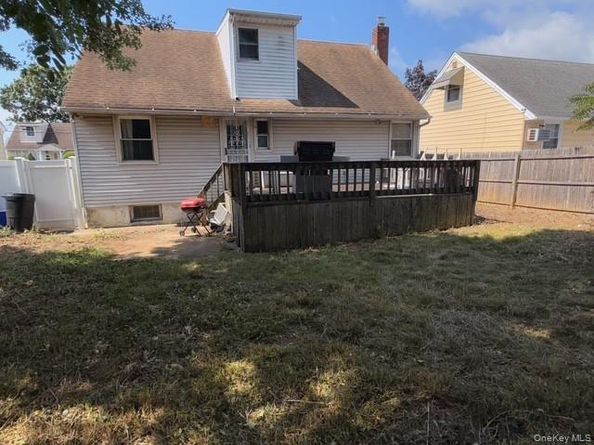 35 Marlow Road, Valley Stream NY 11580