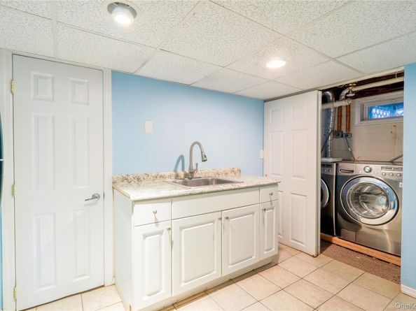 7 Floyd Bennett Drive, Sound Beach NY 11789