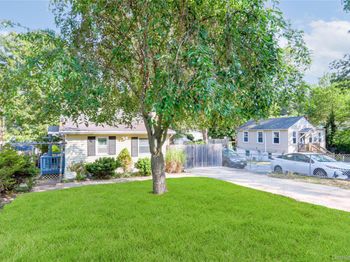 7 Floyd Bennett Drive