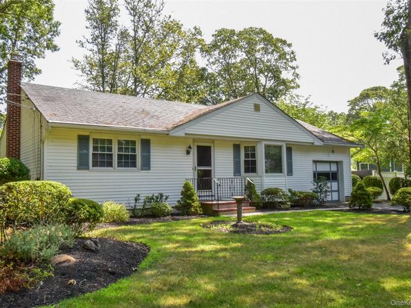 41 Marbeth Circle, Miller Place NY 11764