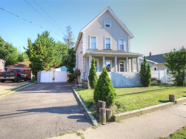 451 Atlantic Avenue, Freeport NY 11520