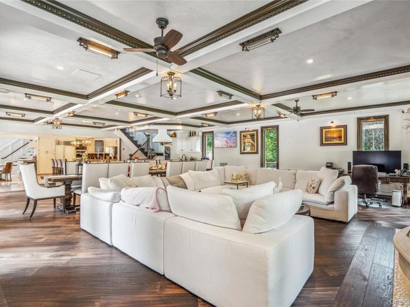 213 Guinea Woods Road, Old Westbury NY 11568