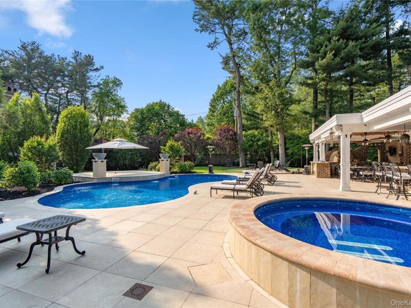 213 Guinea Woods Road, Old Westbury NY 11568