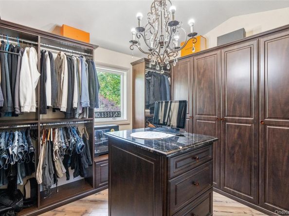 213 Guinea Woods Road, Old Westbury NY 11568