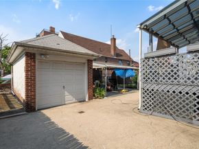 Undisclosed Address #894058, Bronx NY 10461