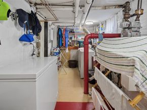 Undisclosed Address #894058, Bronx NY 10461