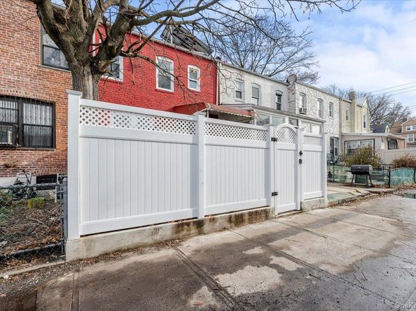 114-64 198th Street, Saint Albans NY 11412