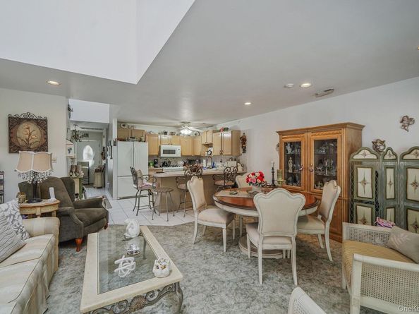 158 Gothic Circle, Manorville NY 11949