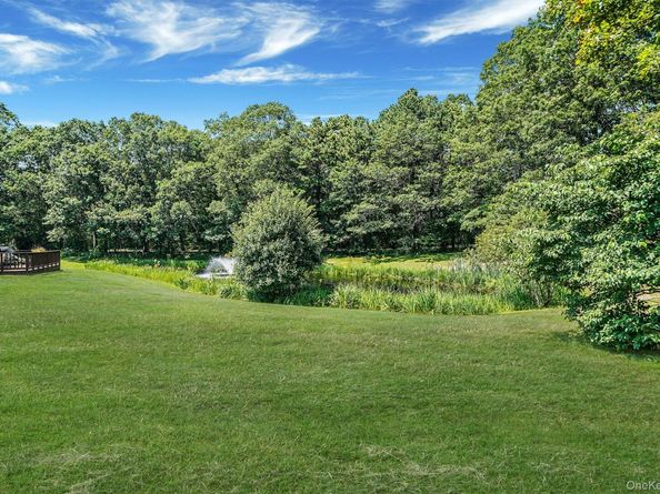 158 Gothic Circle, Manorville NY 11949