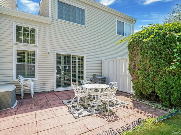 158 Gothic Circle, Manorville NY 11949