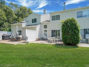 158 Gothic Circle, Manorville NY 11949