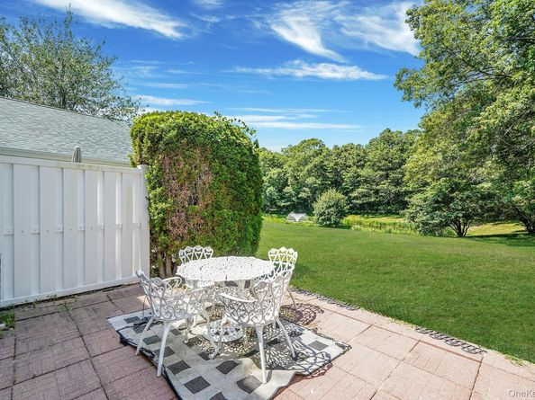 158 Gothic Circle, Manorville NY 11949