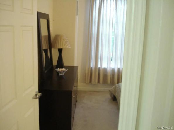 31 Greenridge Avenue 2E, White Plains NY 10605