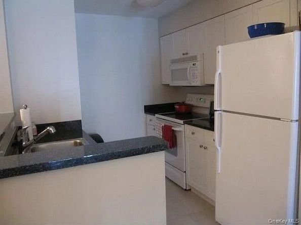 31 Greenridge Avenue 2E, White Plains NY 10605