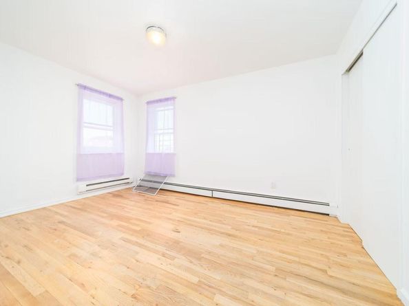 536 Throgs Neck Expressway, Bronx NY 10465