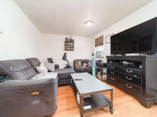 536 Throgs Neck Expressway, Bronx NY 10465