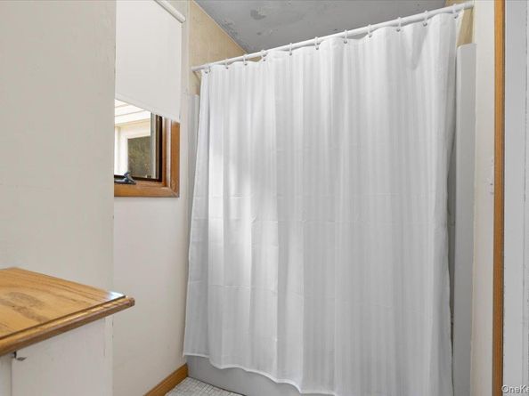 281 Kohr Road, Kings Park NY 11754