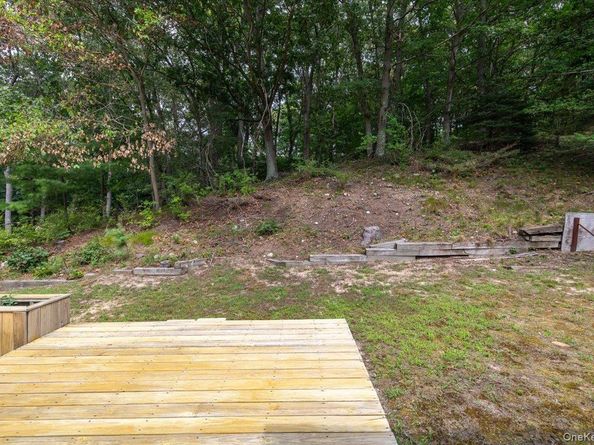 281 Kohr Road, Kings Park NY 11754