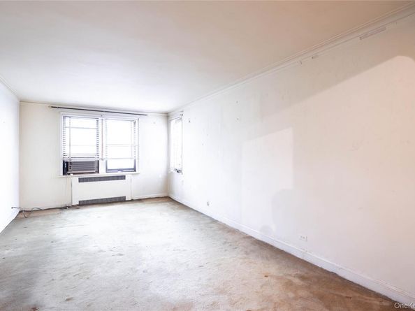 3636 Greystone ave 3L, Bronx NY 10463