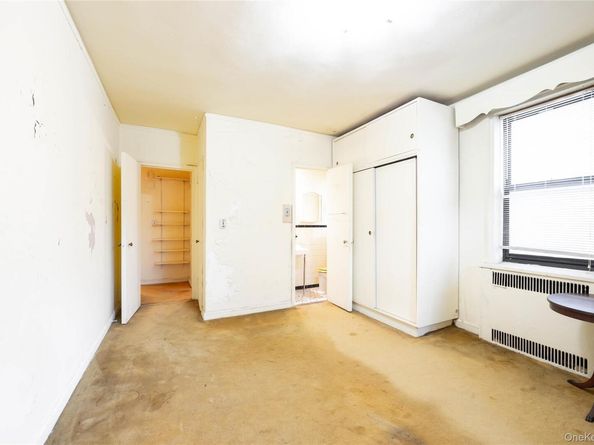 3636 Greystone ave 3L, Bronx NY 10463