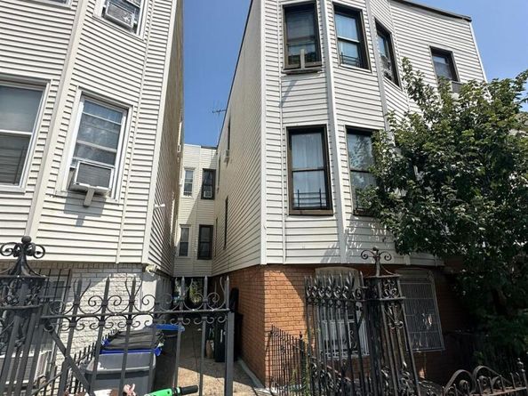 1916 Barnes Avenue, Bronx NY 10462