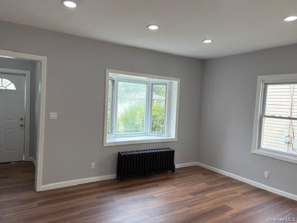 110 Woodside Avenue, Freeport NY 11520