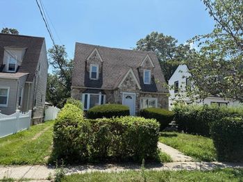110 Woodside Avenue