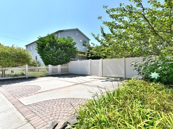 385 Oceanside Parkway, Oceanside NY 11572