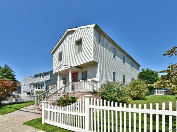 385 Oceanside Parkway, Oceanside NY 11572