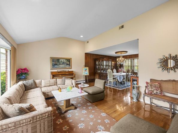 797 Caldwell Avenue, North Woodmere NY 11581