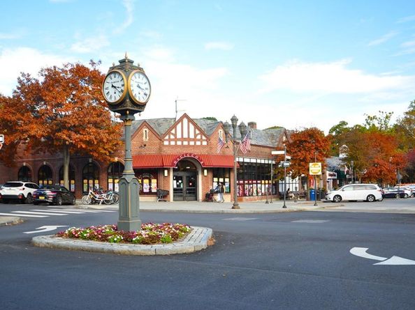 230 Garth Road 6C1, Scarsdale NY 10583