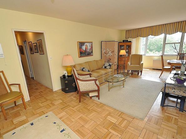 230 Garth Road 6C1, Scarsdale NY 10583