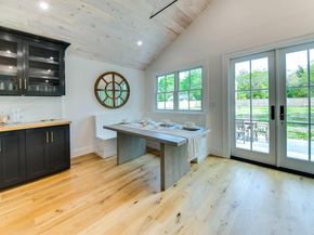 11 Shinnecock Road, Hampton Bays NY 11946