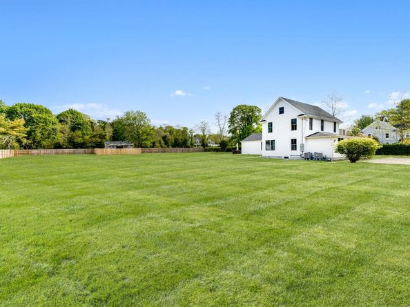 11 Shinnecock Road, Hampton Bays NY 11946