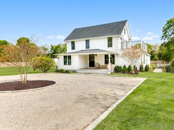 11 Shinnecock Road