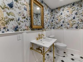 11 Shinnecock Road, Hampton Bays NY 11946