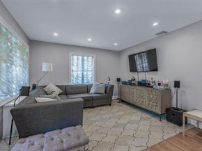 18 Ashland Avenue, New Hyde Park NY 11040