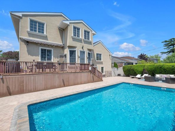 760 Hillcrest Place, North Woodmere NY 11581